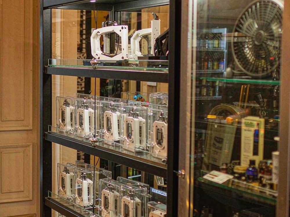 B2B Supply of IQOS accessories — new arrivals