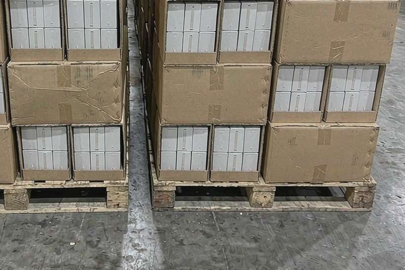 B2B Supply of IQOS accessories — Winter special