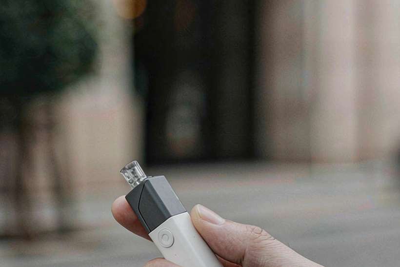 B2B Supply of IQOS hardware — bulk case