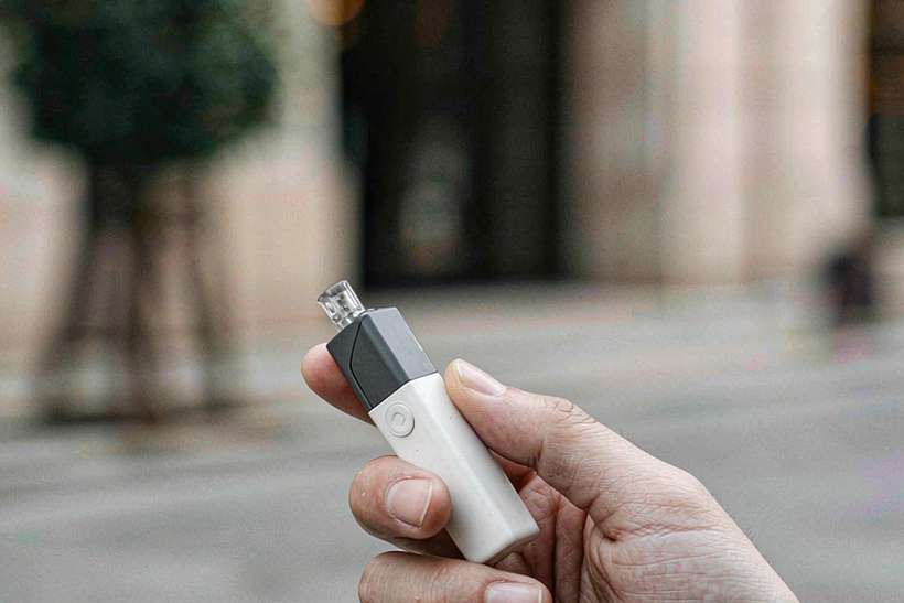 B2B Supply of IQOS hardware — limited batch