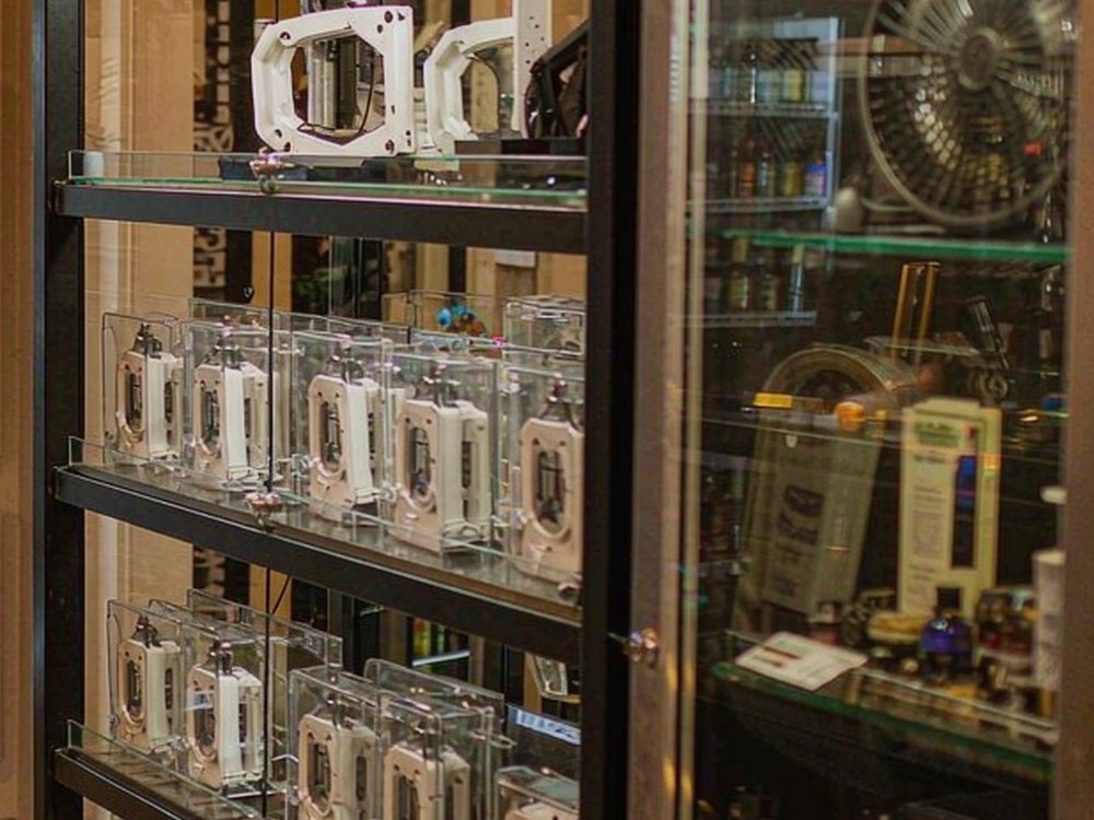 Buyer's Guide to IQOS accessories — for resellers