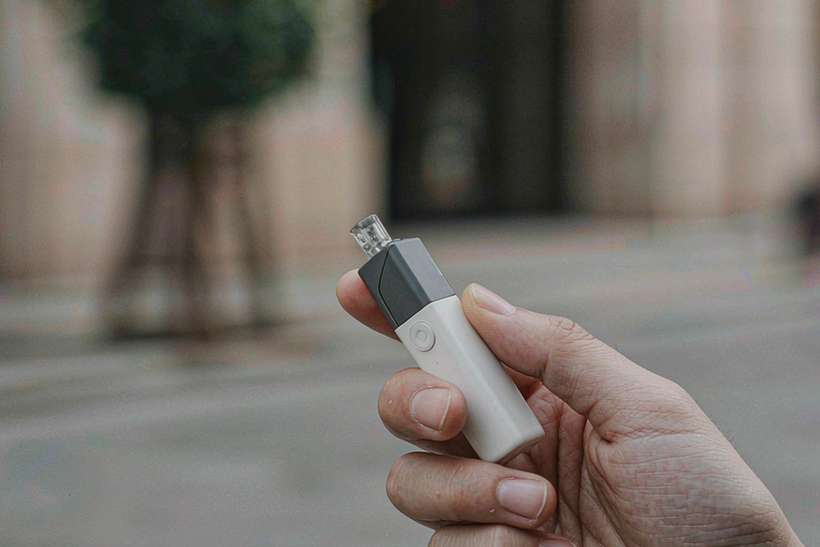Compliance Notes for IQOS hardware — bulk case