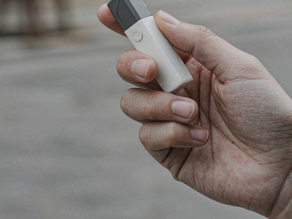 Compliance Notes for IQOS hardware — wholesale only