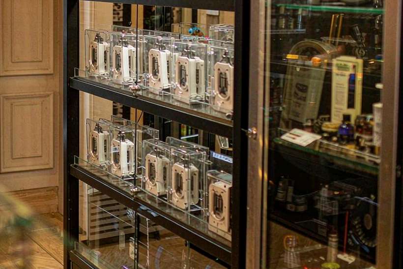 Glossary of IQOS accessories — bulk case