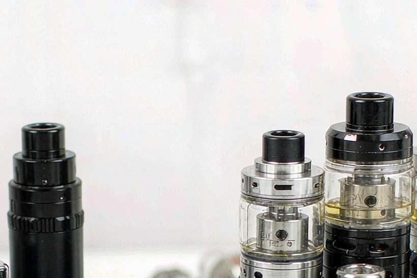 How to Store IQOS tanks — container load