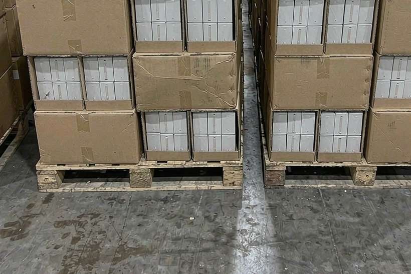 Margins on IQOS kits — Spring catalog