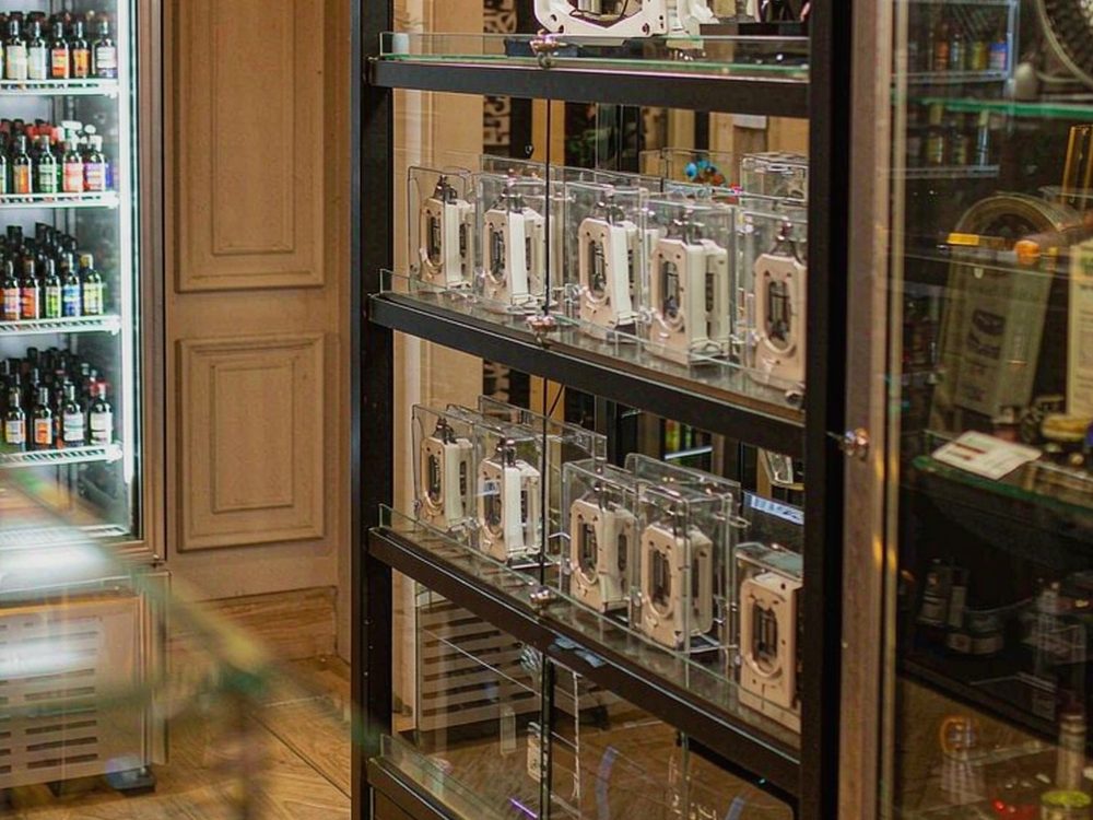 MOQ and Lead Time for IQOS accessories — for resellers