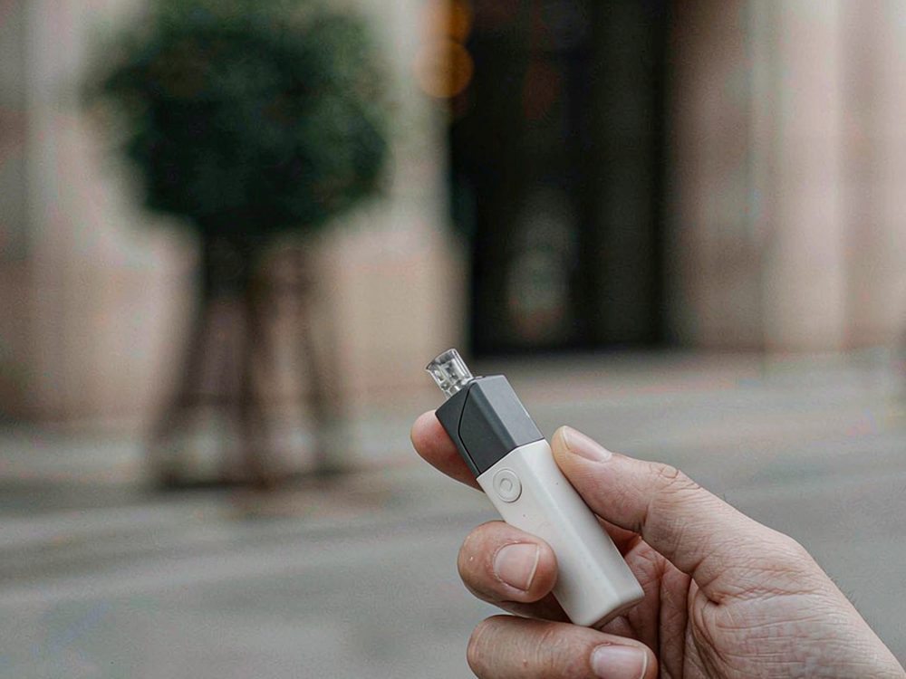 MOQ and Lead Time for IQOS hardware — budget tier