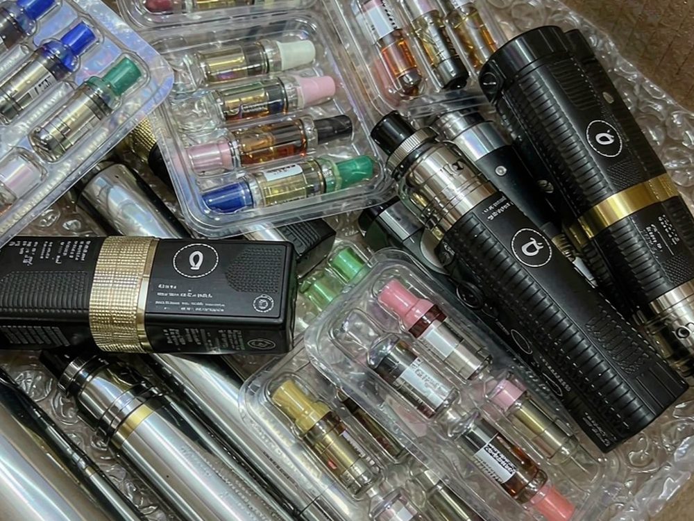 Regional Review of IQOS tanks — with fast shipping