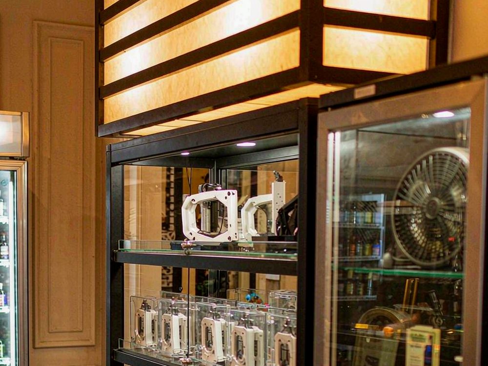 Restocking IQOS e-liquid — no minimum MOQ