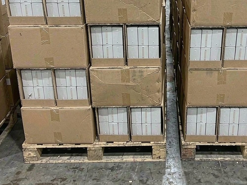 Restocking IQOS hardware — premium tier