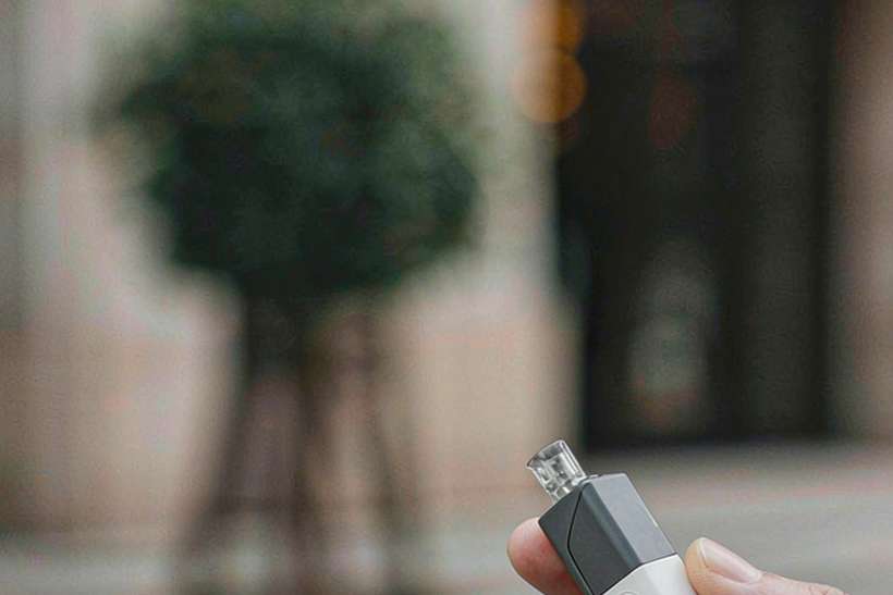 Restocking IQOS hardware — Spring catalog