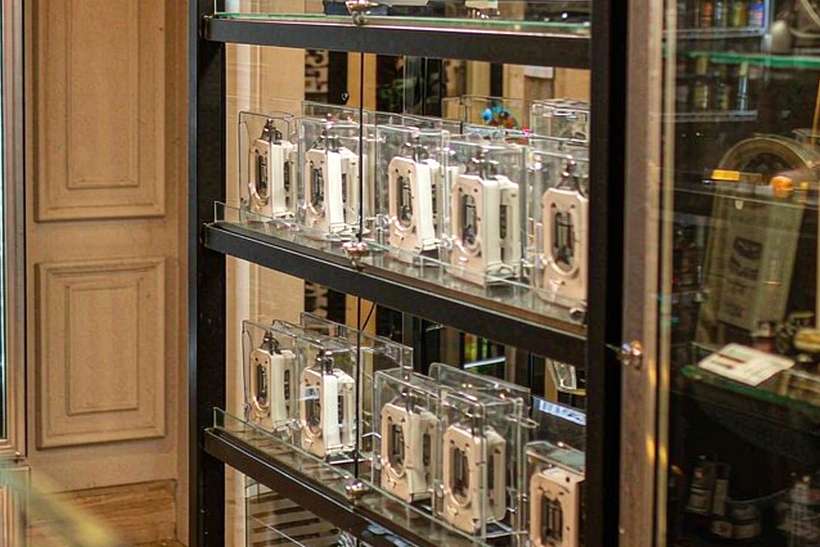 Sourcing Report on IQOS hardware — bulk case