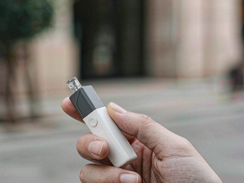 Trend Report on IQOS hardware — premium tier