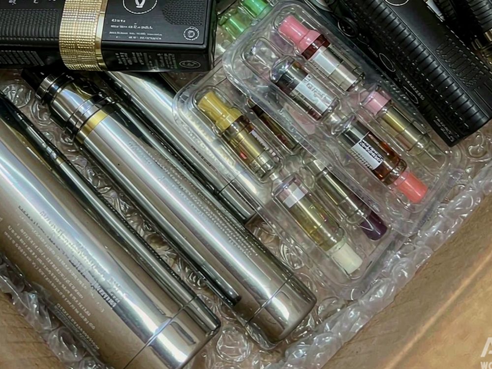 Warranty Notes for IQOS accessories — no minimum MOQ